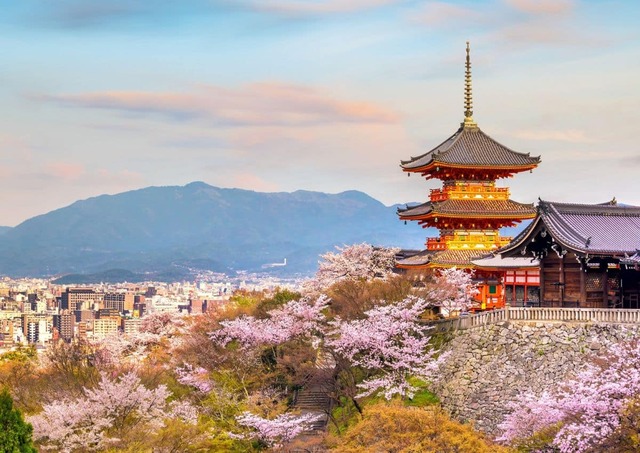 Der Kiyomizudera-Tempel im Frühling