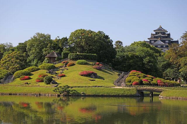 Koraku-en und die Burg von Okayama 