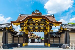Karamon-Tor der Burg Nijo, Kyoto 