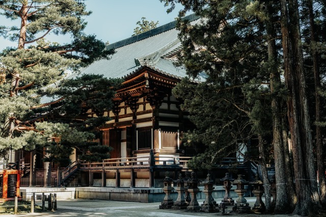 Die Kondo-Haupthalle gehört zum bedeutenden Tempelkomplex Danjo Garan auf dem Mt. Koya. 